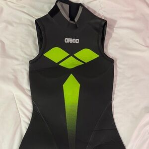 Arena Women's Black and Neon Green Triathlon gear Wetsuit Open Water Swimming